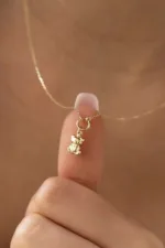 14 Ayar Altın, Sarı renk, Taşsız özellikli Altın Üç Boyutlu Ayıcık Minimal Kolye detay görünümü