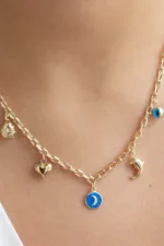 Altın Çoklu Şans Tılsımlı Charm Doç Zincir Kolye 3 Altın Çoklu Şans Tılsımlı Charm Doç Zincir Kolye, 14 Ayar Altın, Sarı renk, Zirkon, tasarım detay görünümü