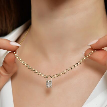 Baget Taşlı Kilit Doç Zincir Kolye, 14 Ayar Altın, Sarı renk, 6.63 gr, galeri görünümü
