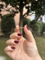 Altın Taşlı Kalp Figürlü Minimal Yüzük 4 Altın Taşlı Kalp Figürlü Minimal Yüzük, 14 Ayar Altın, Sarı renk, Zirkon, yakın plan görünümü