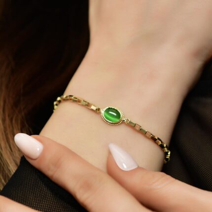 14 Ayar Altın, Sarı renk, 3.53 gr özellikli 14 Ayar Altın Yeşil Taşlı Bileklik