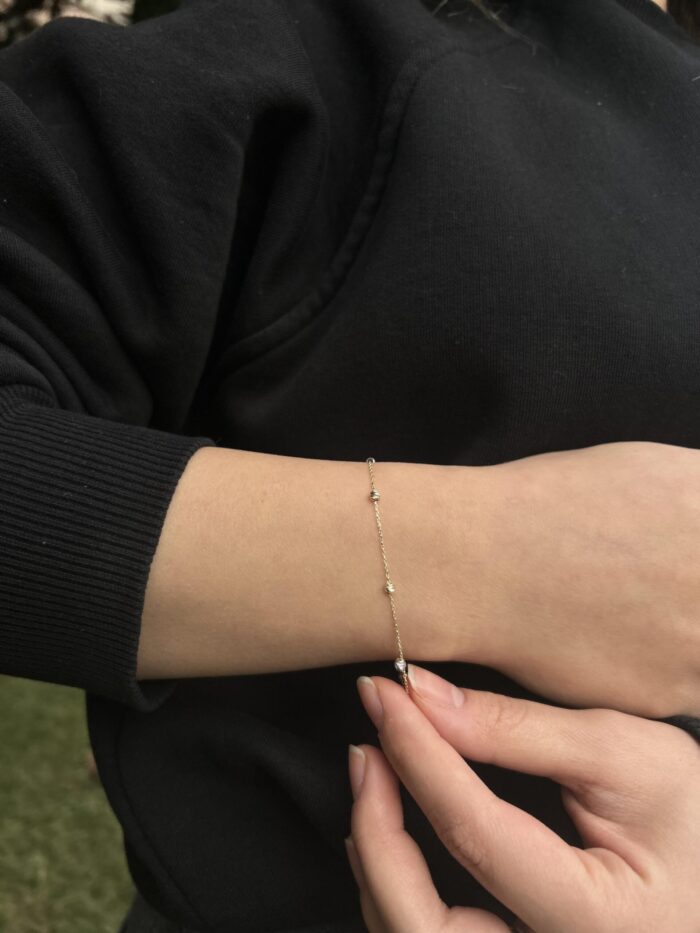 3 Renk Toplu 14 Ayar Altın Dorika Bileklik farklı açıdan görünümü – 14 Ayar Altın, Sarı renk, 0.85 gr