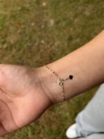 Halka Detay Kelebek Zincir Bileklik 3 Halka Detay Kelebek Zincir Bileklik, 14 Ayar Altın, Sarı renk, 1.11 gr, yakın plan görünümü