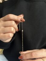 14 Ayar Altın, Sarı renk, 0.68 gr özellikli Kelebek zincir yuvarlak taşlı bileklik