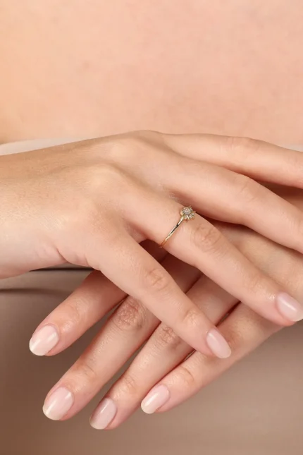 Gün Doğumu Taşlı Yüzük yakın plan görünümü – 14 Ayar Altın, Sarı renk, 1.05 g