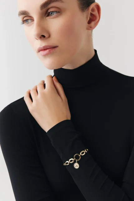 Lotus Charm Bileklik, 14 Ayar Altın, Sarı renk, 8.64 g, tasarım detay görünümü