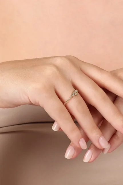 Lotus Yüzük detay görünümü – 14 Ayar Altın, Sarı renk, 1.24 g