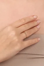 Minimal Love Yazılı Yüzük 3 Minimal Love Yazılı Yüzük, 14 Ayar Altın, Sarı renk, 0.65 g, farklı açıdan görünümü