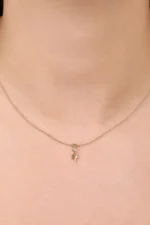 Altın Top Detaylı ve Tektaşlı Minimal Kutup Yıldızı Kolye 3 Altın Top Detaylı ve Tektaşlı Minimal Kutup Yıldızı Kolye, 14 Ayar Altın, Sarı renk, 1.42 g, tasarım detay görünümü