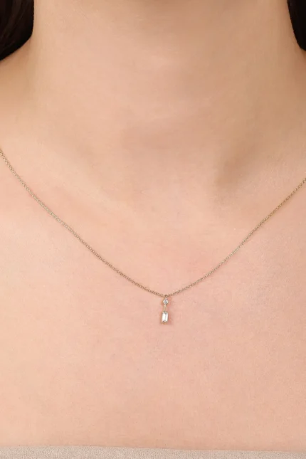 Minimal ve Baget Taşlı Çubuklu Toplu Kolye, 14 Ayar Altın, Sarı renk, 1.44 g, detay görünümü
