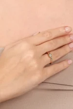 Ruby Markiz Taşlı Yüzük 3 14 Ayar Altın, Sarı renk, 1.59 g özellikli Ruby Markiz Taşlı Yüzük yakın plan görünümü