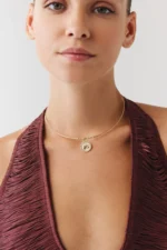 Minimal Lotus Figürlü Taş Çerçeveli Tel Choker 4 Minimal Lotus Figürlü Taş Çerçeveli Tel Choker, 14 Ayar Altın, Sarı renk, 8.36 g, galeri görünümü