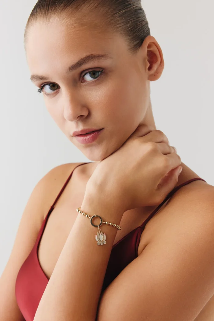 14 Ayar Altın, Sarı renk, 5.01 g özellikli Top Zincir Pembe Lotus Charm Bileklik galeri görünümü