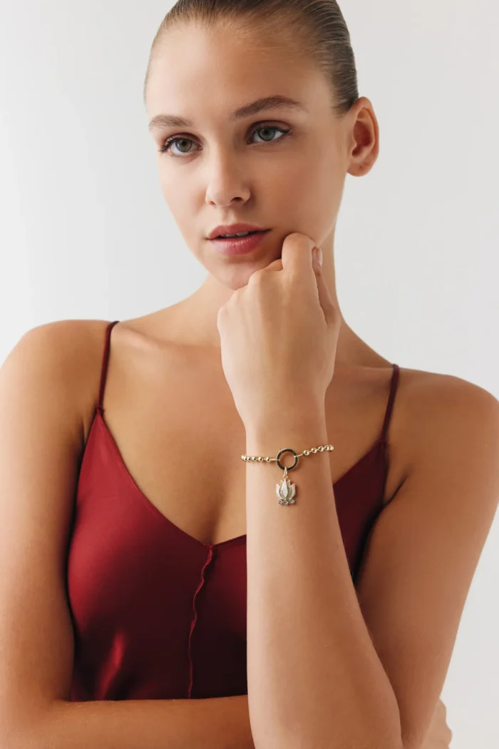 Top Zincir Pembe Lotus Charm Bileklik 1 Top Zincir Pembe Lotus Charm Bileklik – 14 Ayar Altın, Sarı renk, 5.01 g