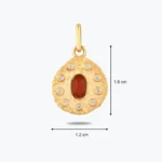 Özel Tasarım Kırmızı Taşlı Asimetrik Madalyon Charm Bileklik 3 14 Ayar Altın, Sarı renk, 1.83 g özellikli Özel Tasarım Kırmızı Taşlı Asimetrik Madalyon Charm Bileklik tasarım detay görünümü