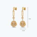 Taşlı Lotus Çiçeği Sallantılı Altın Küpe 3 14 Ayar Altın, Sarı renk, 3.83 g özellikli Taşlı Lotus Çiçeği Sallantılı Altın Küpe yakın plan görünümü