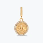 Taş Detay Lotus Charm – 14 Ayar Altın, Sarı renk, 1.76 g